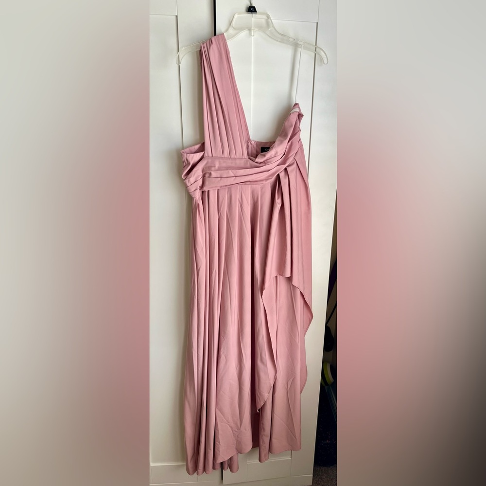 Chic Soft Pink Draped Dress